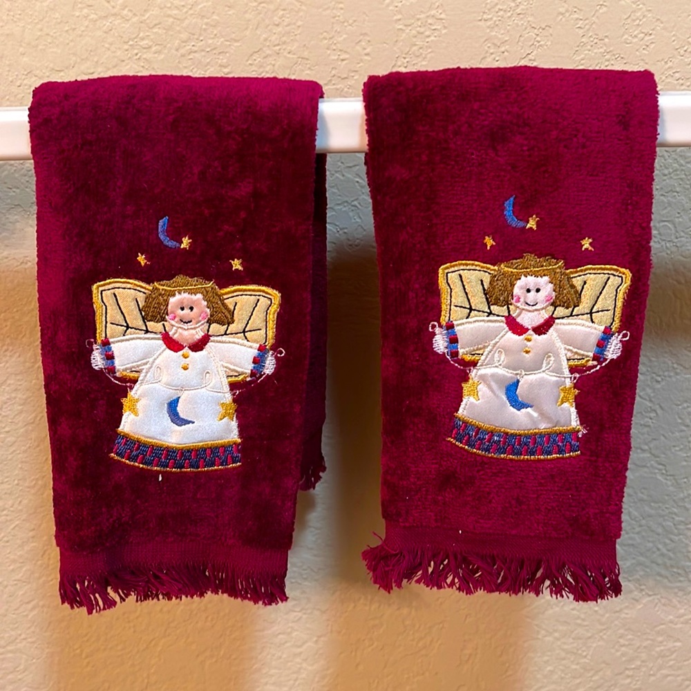 ✨3/$25✨ Set of Two Angel Hand Towels